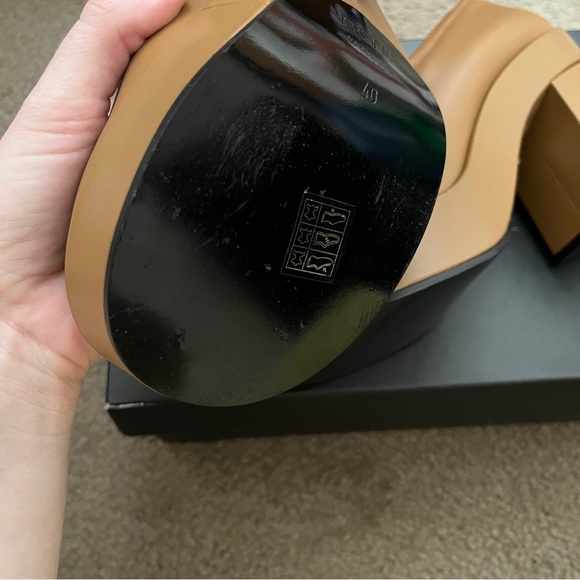 Versace Logo Leather Brown Platform Pumps Size 40/10 - Picture 11 of 17